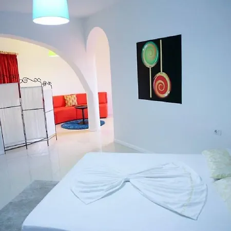 Merlin Park * ティラナ