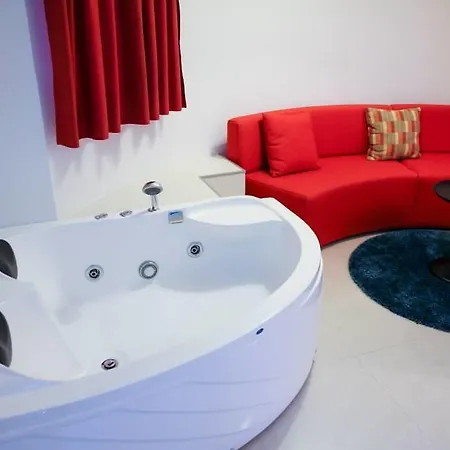 Merlin Park Resort *