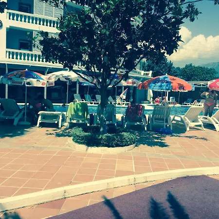 Merlin Park Resort Tirana