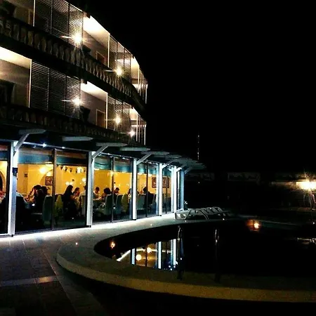 Merlin Park * 티라나