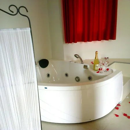 Merlin Park ティラナ