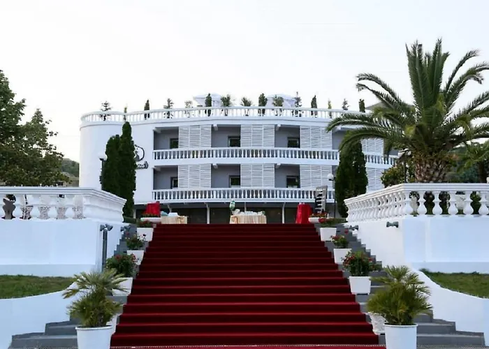 Merlin Park * Tirana